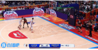神来之笔!摩尔一条龙过半场 迎着防守抢投超远三分压哨命中